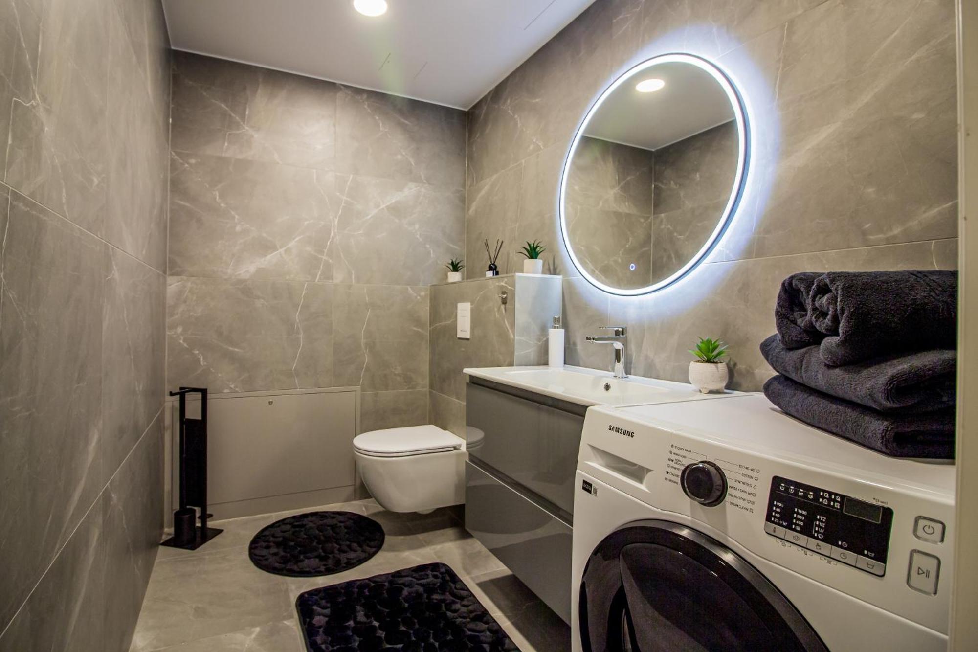 Lai Old Town Apartment With Sauna And Terrace Tartu Bagian luar foto